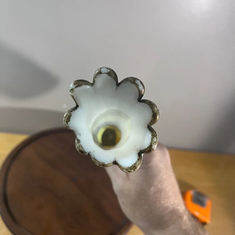 N/A milk glass